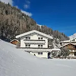 Skorpion Apartment